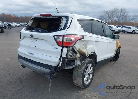 2017 Ford Escape Se z USA, uszkodzony, nr VIN 1FMCU9GD4HUB75785